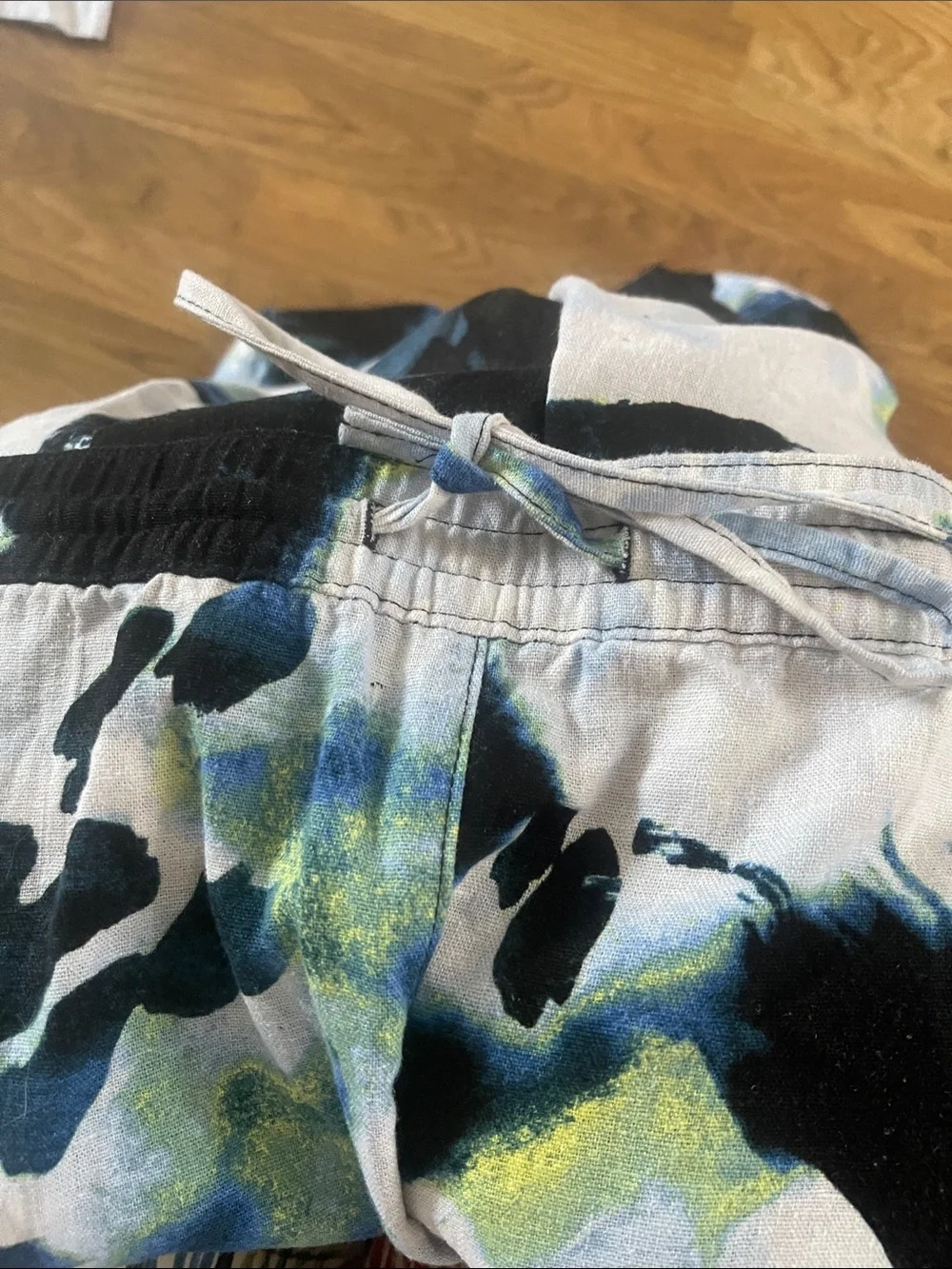 DKNY 2 Piece Set Blue & Black Watercolor Print Top and Matching wide leg